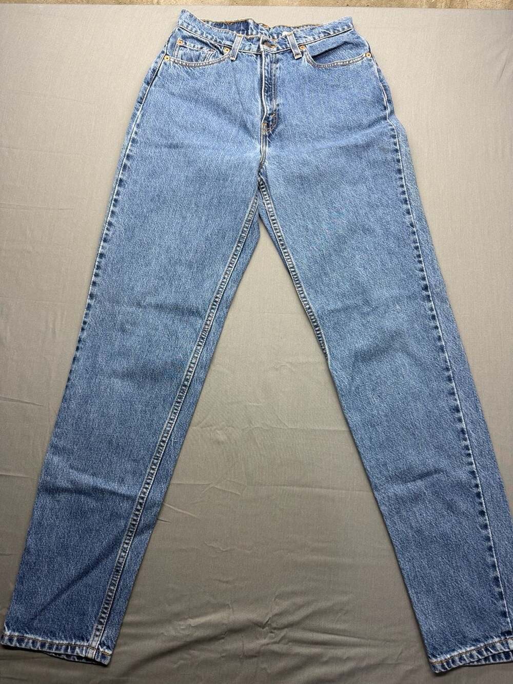 Vintage 1996 Levi's 521 Tapered Fit High Waisted Denim Jeans Women's 10 Long